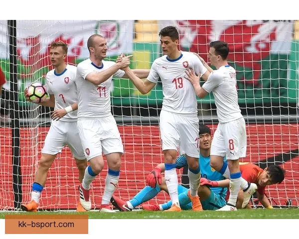 希克替补登场再度绝杀助球队逆袭成功 展现超级替补实力